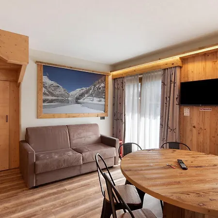 Chalet Leur Gusja Golp Quadrilocale Livigno Exterior photo