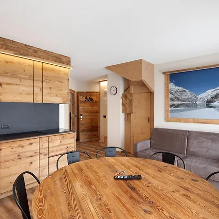 Chalet Leur Gusja Golp Quadrilocale Livigno Exterior photo